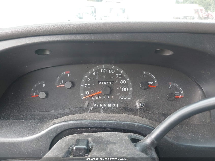 1999 Ford E-350 Super Duty Xl/Xlt VIN: 1FBSS31L0XHC12961 Lot: 43232190