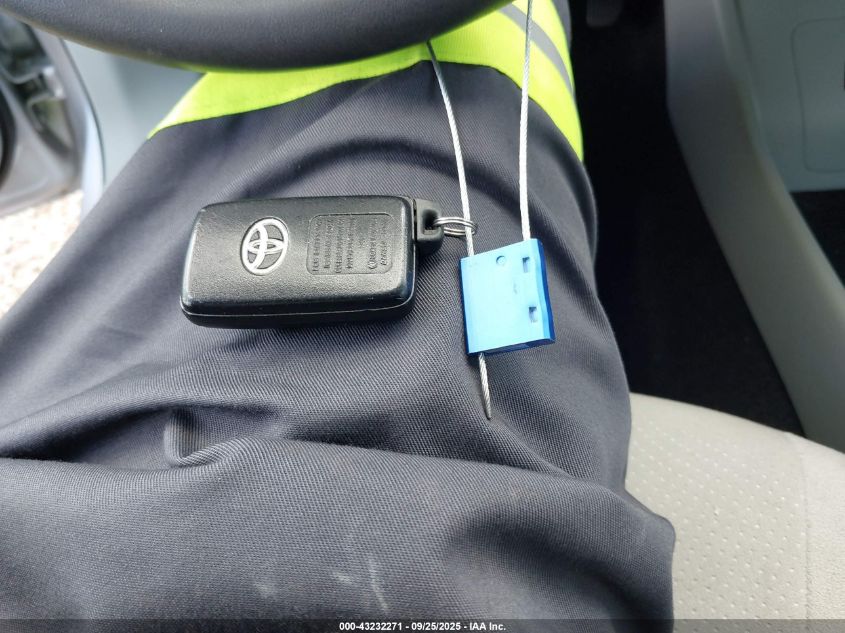 2015 Toyota Prius Two VIN: JTDKN3DU6F1962072 Lot: 43232271