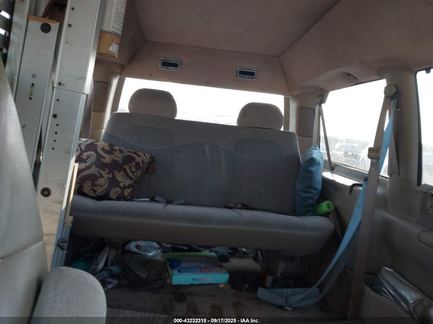 1998 Chevrolet Astro VIN: 1GNEL19WXWB212712 Lot: 43232318