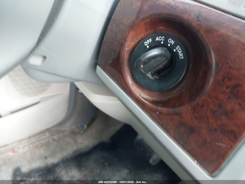 2010 Chrysler Town & Country Touring VIN: 2A4RR5D10AR229096 Lot: 43232369