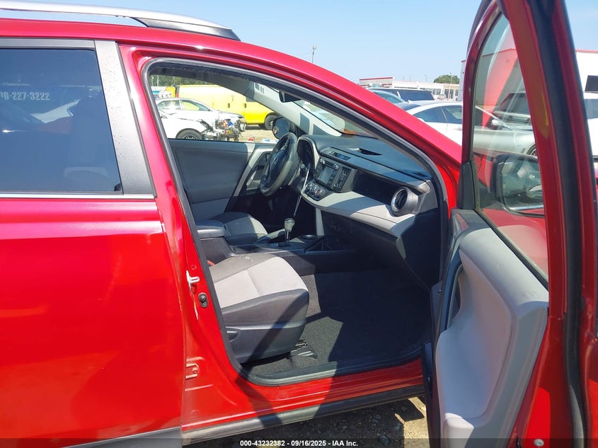 2013 TOYOTA RAV4 LE - JTMZFREV0DD013795