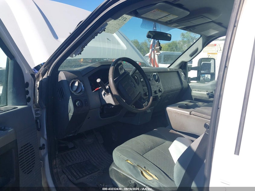 1FT8W3BTXFEB57542 2015 FORD F350 photo no. 6