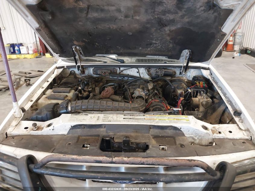 2000 Ford Explorer Xls VIN: 1FMZU72X1YZB29785 Lot: 43232435