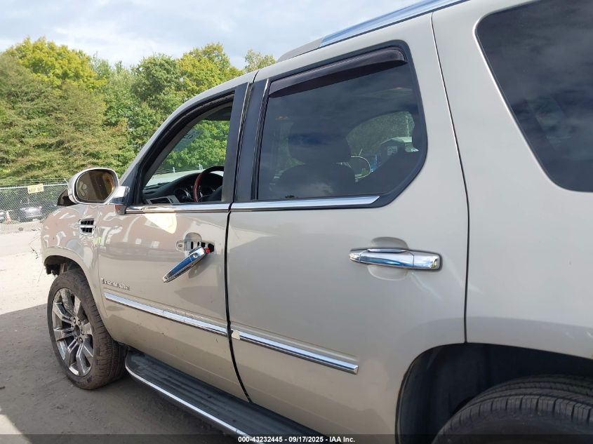 2009 Cadillac Escalade Standard VIN: 1GYFK23219R230274 Lot: 43232445