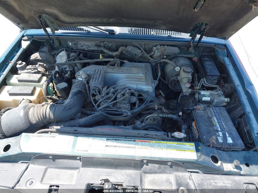 1996 Ford Explorer VIN: 1FMDU35PXTZB95209 Lot: 43232460