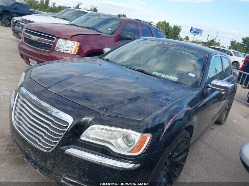 Vin: 2c3ccaet8dh661844, lot: 43727203, chrysler 300c 20132