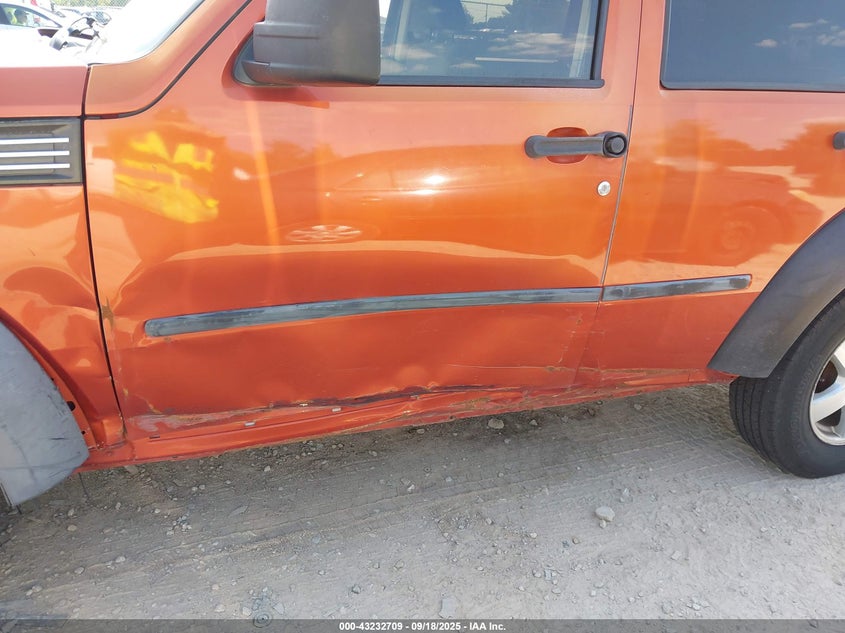 2007 Dodge Nitro Sxt VIN: 1D8GT28K07W606303 Lot: 43232709