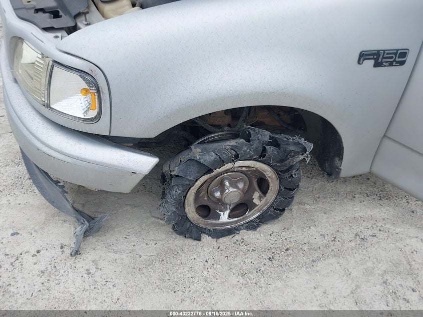 1999 Ford F-150 Work Series/Xl/Xlt VIN: 1FTZF1723XNC30809 Lot: 43232776