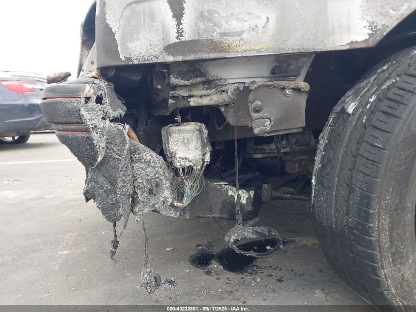 1988 Cadillac Allante VIN: 1G6VR3175JU102562 Lot: 43232801