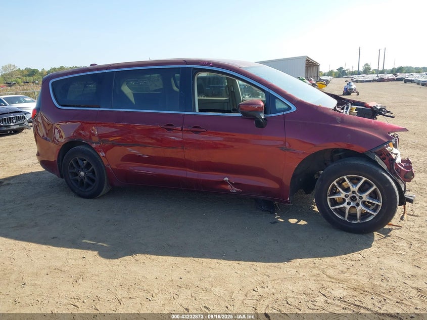 2017 Chrysler Pacifica Touring VIN: 2C4RC1DG2HR509102 Lot: 43232873