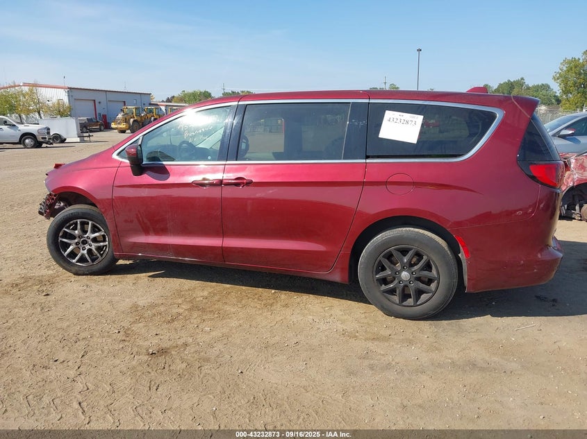 2017 Chrysler Pacifica Touring VIN: 2C4RC1DG2HR509102 Lot: 43232873