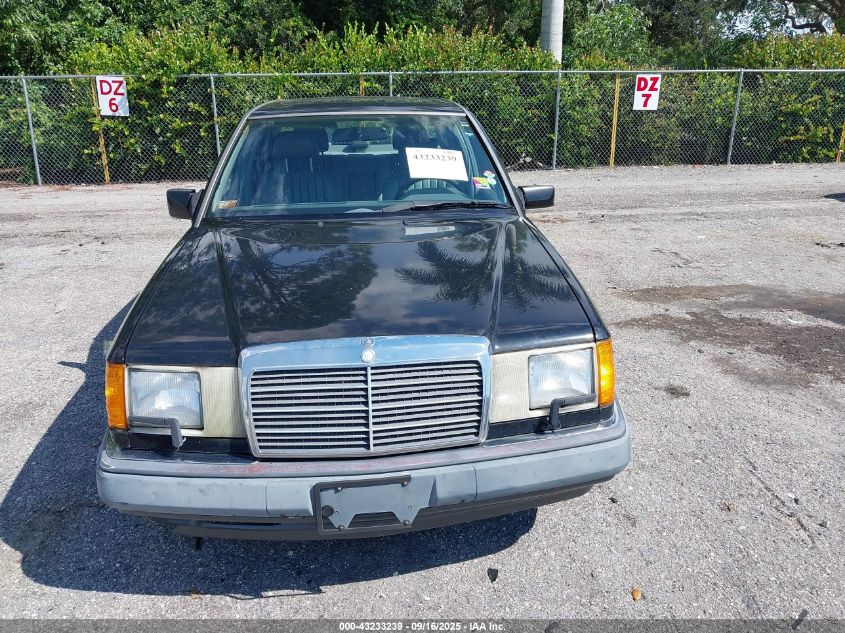 1993 Mercedes-Benz 300 E 2.8 VIN: WDBEA28E8PB987524 Lot: 43233239