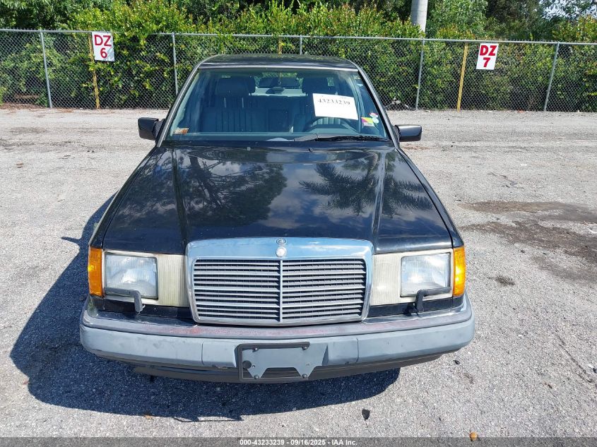 1993 Mercedes-Benz 300 E 2.8 VIN: WDBEA28E8PB987524 Lot: 43233239