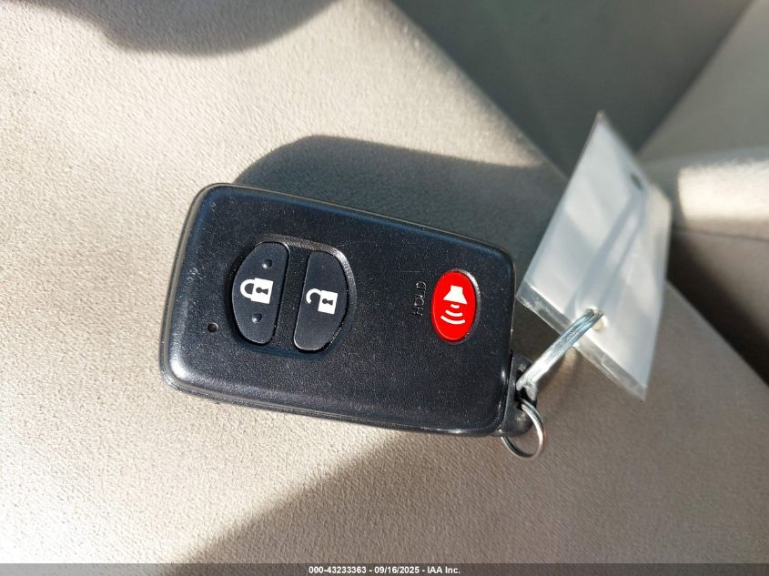 2015 Toyota Prius Three VIN: JTDKN3DU3F1977760 Lot: 43233363