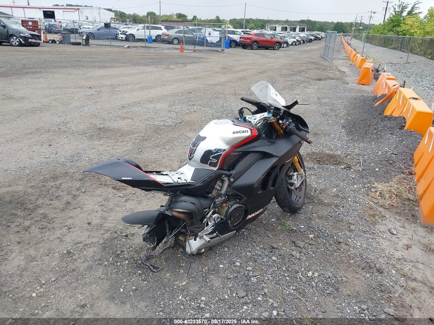 ZDMDAGNW6MB001401 2021 DUCATI PANIGALE photo no. 4
