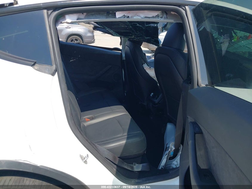 2023 Tesla Model Y VIN: 7SAYGDEEXPA146931 Lot: 43233637