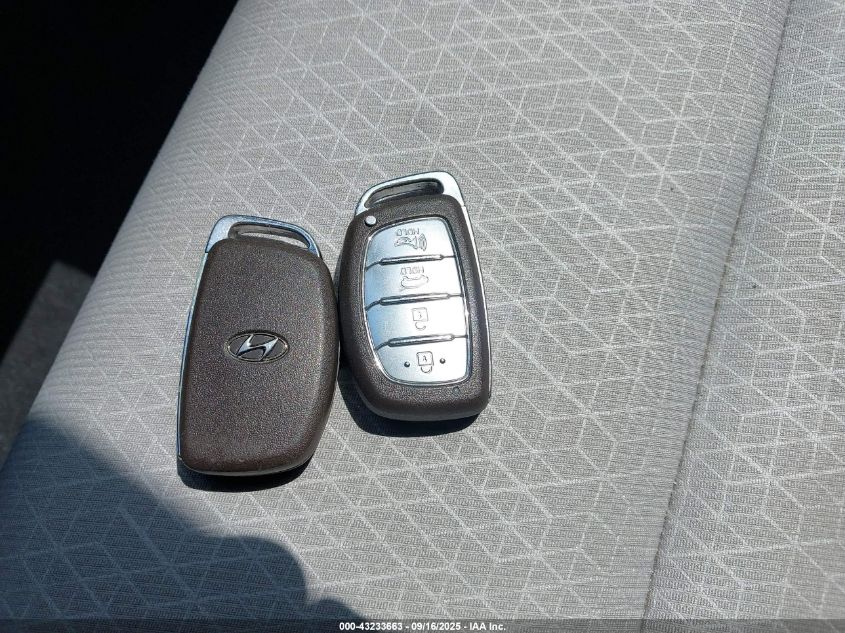 2017 Hyundai Tucson Sport VIN: KM8J33A21HU275678 Lot: 43233663