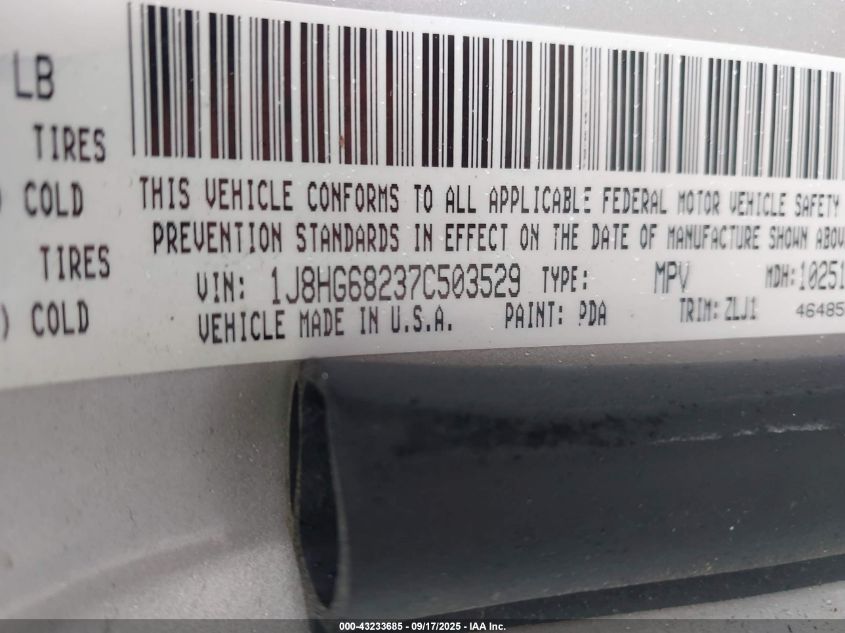 2007 Jeep Commander Overland VIN: 1J8HG68237C503529 Lot: 43233685