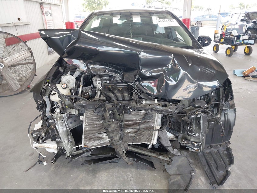 2020 TOYOTA COROLLA LE - JTDEPRAE7LJ094568