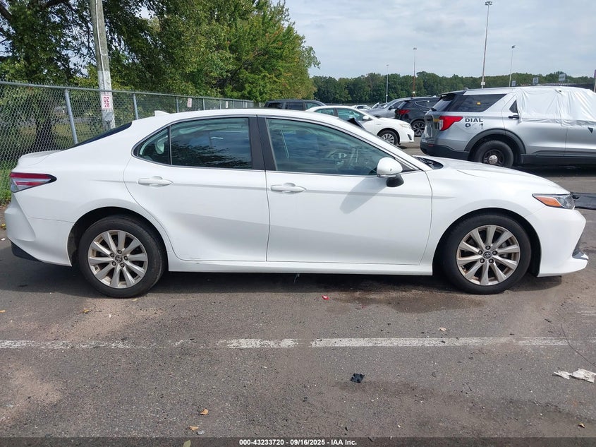 2020 TOYOTA CAMRY LE 4T1L11AKXLU329121
