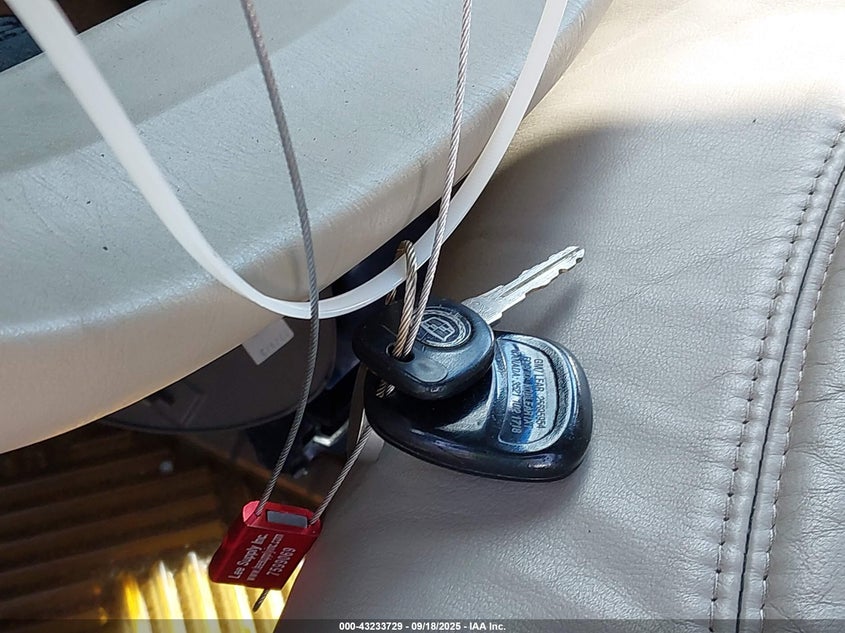 2003 Cadillac Deville Standard VIN: 1G6KD54Y43U210692 Lot: 43233729