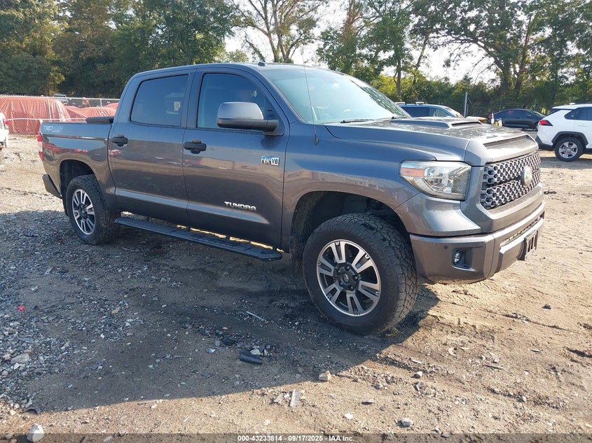 2018 TOYOTA TUNDRA SR5 5.7L V8 - 5TFDW5F12JX763868