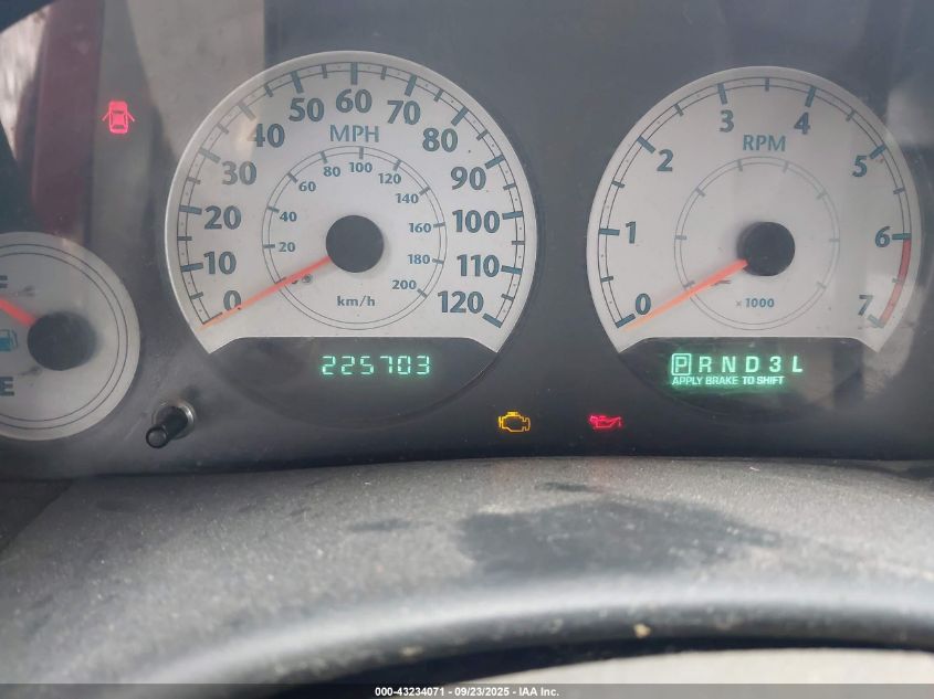 2006 Chrysler Town & Country Lx VIN: 2A4GP44R36R880792 Lot: 43234071