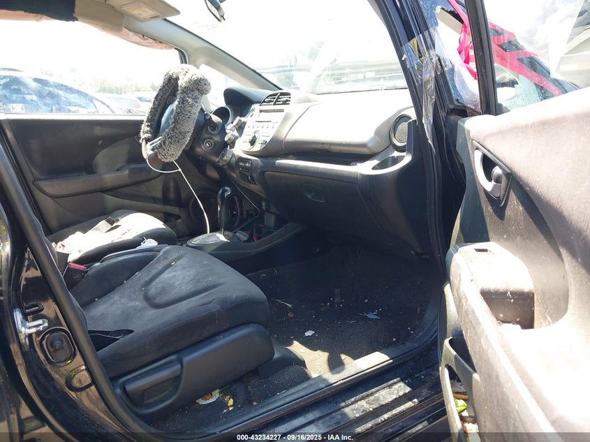 JHMGE8H42AS008935 2010 HONDA FIT photo no. 5