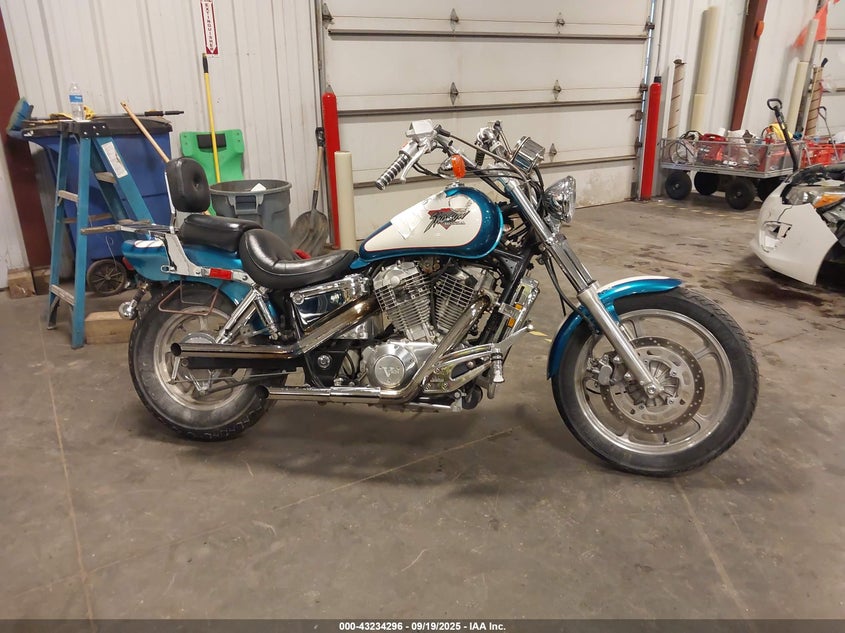 1994 Honda Vt1100 C VIN: 1HFSC1811RA800421 Lot: 43234296