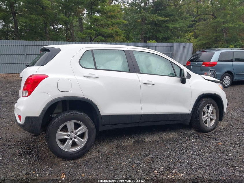 2019 Chevrolet Trax Ls VIN: 3GNCJNSBXKL134002 Lot: 43234329