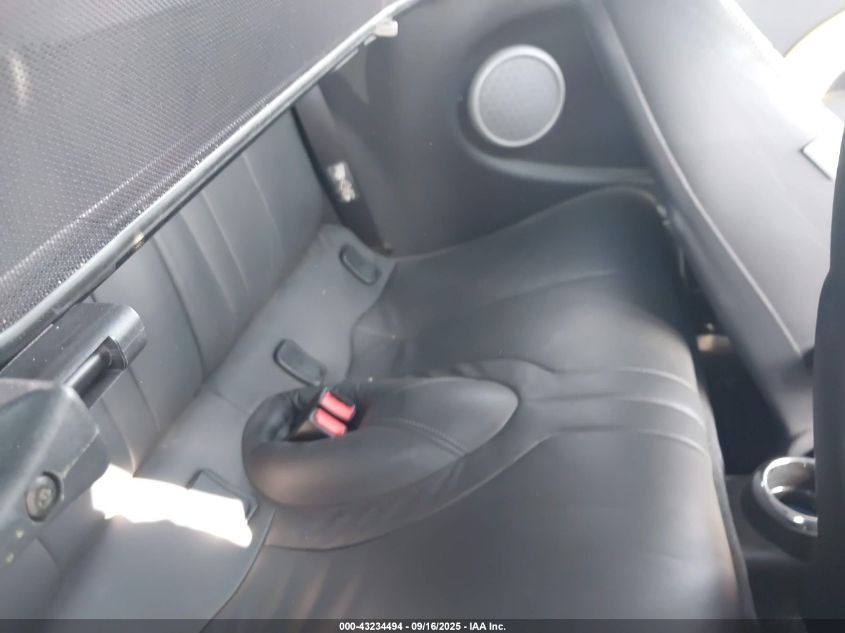 2005 Mini Cooper S VIN: WMWRH33595TF84302 Lot: 43234494