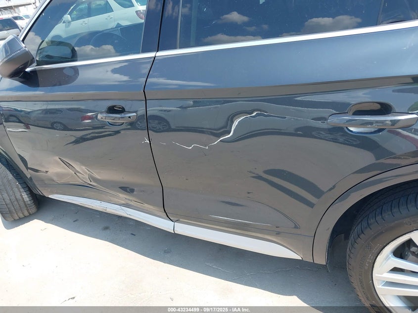 2018 Audi Q5 2.0T Premium/2.0T Tech Premium VIN: WA1CNAFY2J2073940 Lot: 43234499