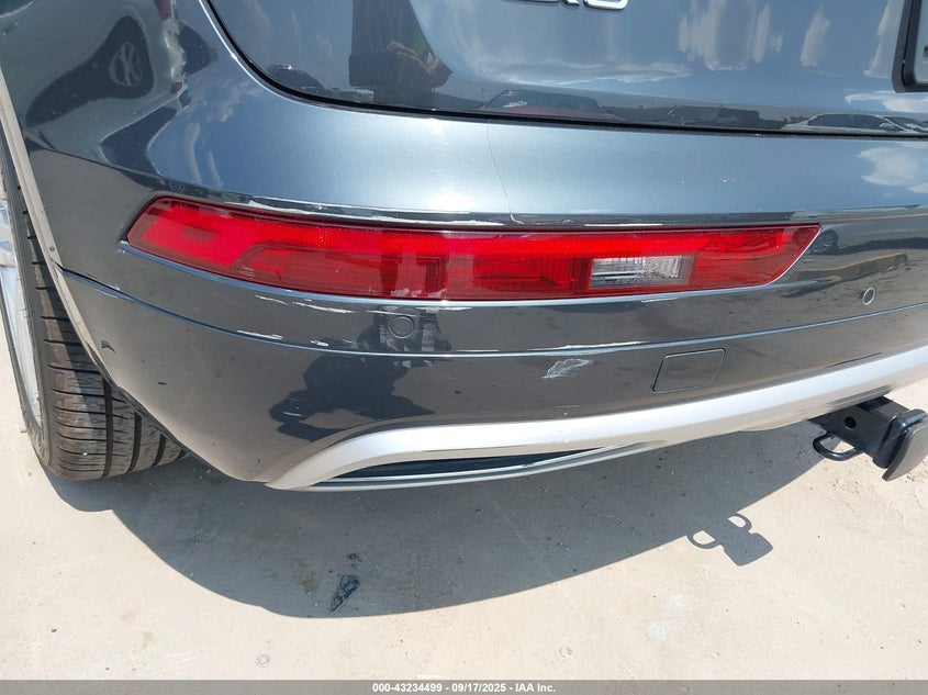 2018 Audi Q5 2.0T Premium/2.0T Tech Premium VIN: WA1CNAFY2J2073940 Lot: 43234499