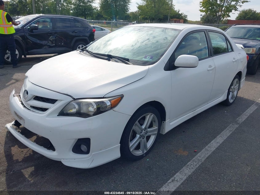 2013 TOYOTA COROLLA S - 2T1BU4EE1DC957239