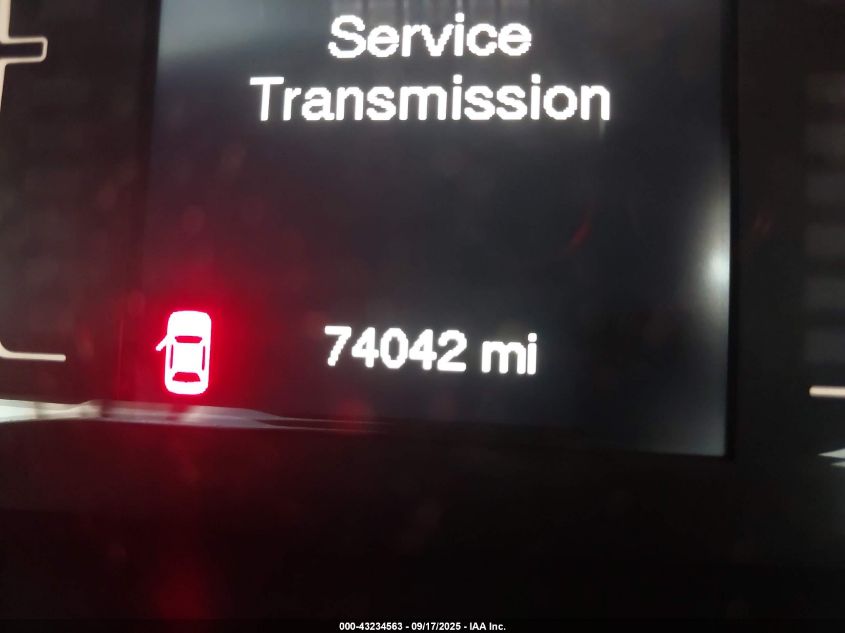 2018 Jeep Cherokee Latitude Fwd VIN: 1C4PJLCB0JD615880 Lot: 43234563