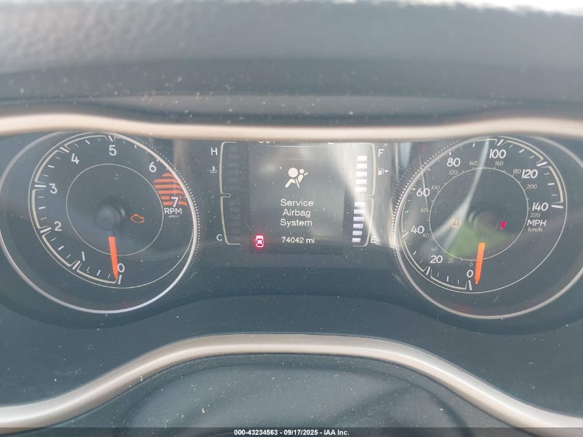 2018 Jeep Cherokee Latitude Fwd VIN: 1C4PJLCB0JD615880 Lot: 43234563