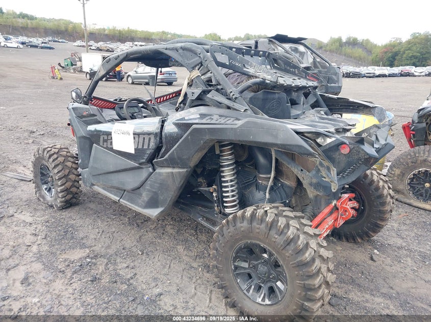 3JBVDAV48MK001782 2021 CAN-AM/ BRP MAVERICK photo no. 3