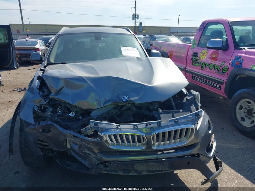 2015 BMW X3 XDRIVE28I - 5UXWX9C53F0D45390