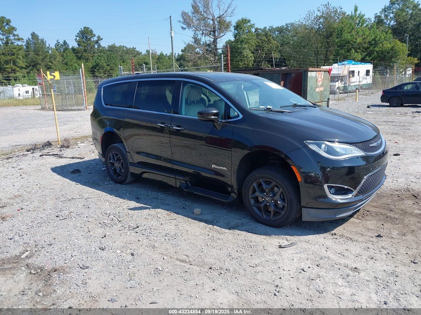 2020 CHRYSLER PACIFICA TOURING - 2C4RC1FG0LR128709