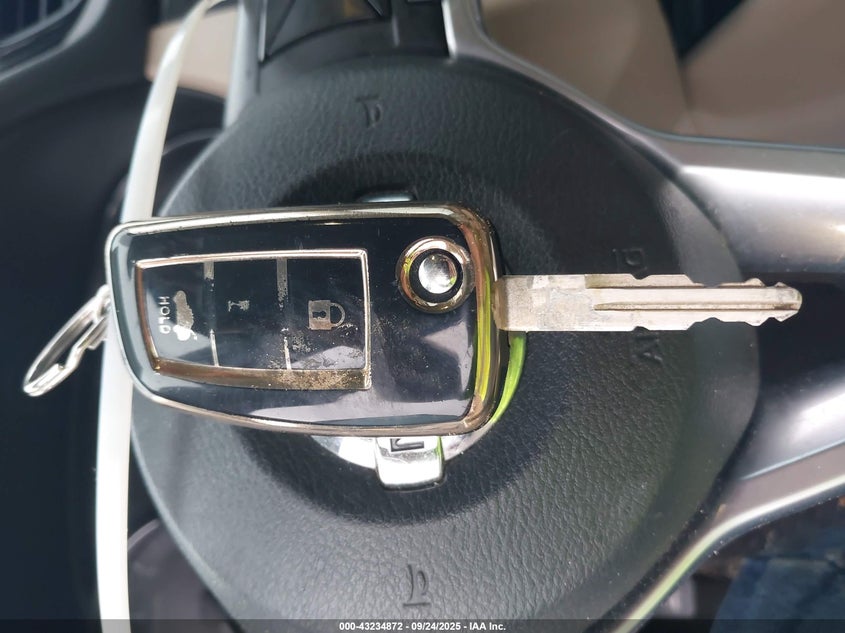 2017 NISSAN ROGUE S - 5N1AT2MT2HC743485