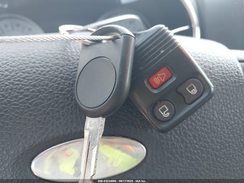 2008 Ford Explorer Sport Trac Xlt VIN: 1FMEU31E38UA23102 Lot: 43234888