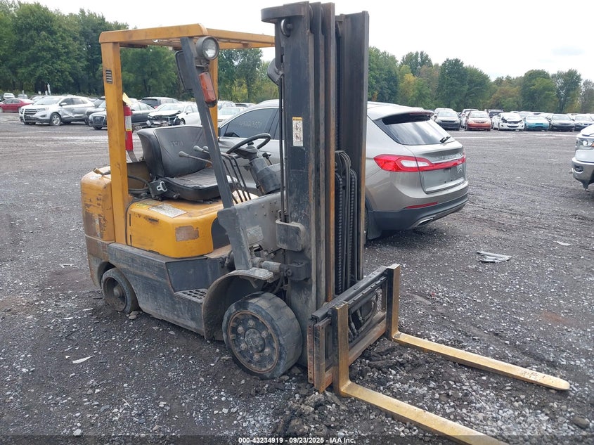 00000000A12W03384 2000 Tcm Forklift auction photo 1