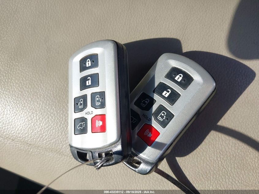 2017 Toyota Sienna Xle Premium 8 Passenger VIN: 5TDYZ3DC7HS801435 Lot: 43235112