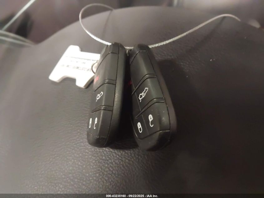 2015 Chrysler 200 S VIN: 1C3CCCBBXFN658106 Lot: 43235160