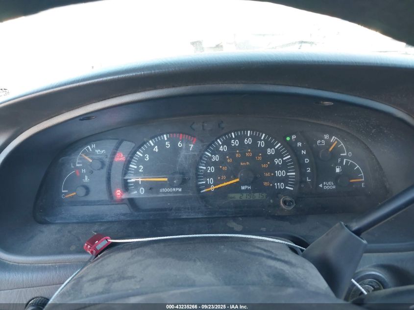 2004 Toyota Tundra Sr5 V8 VIN: 5TBDT44174S442451 Lot: 43235266