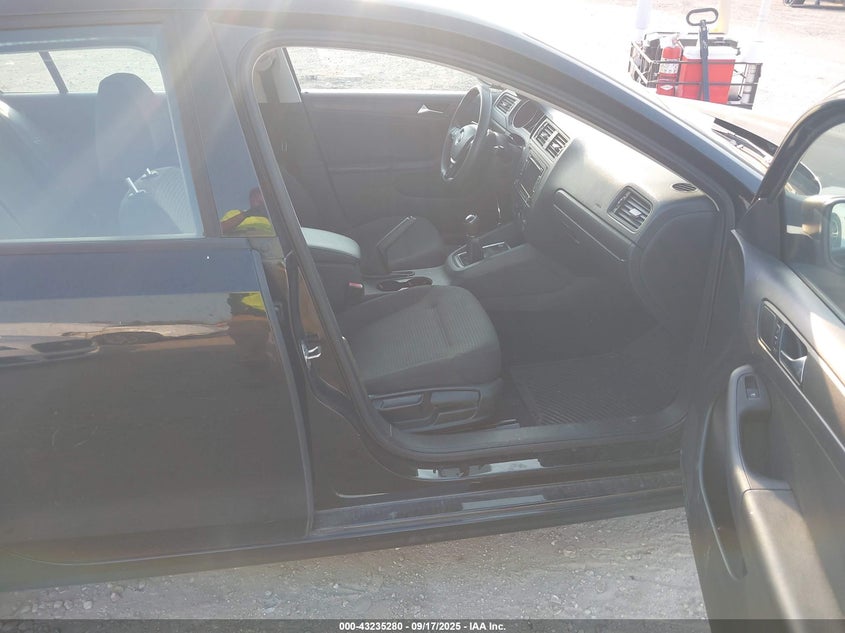 2015 VOLKSWAGEN JETTA 2.0L S 3VW1K7AJ4FM306829