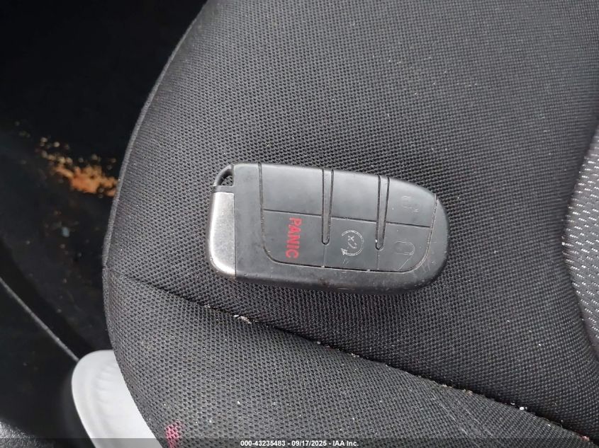 2017 Jeep Renegade Latitude 4X4 VIN: ZACCJBBB8HPG33873 Lot: 43235483