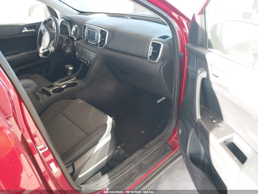 2019 KIA SPORTAGE LX KNDPMCAC1K7513927