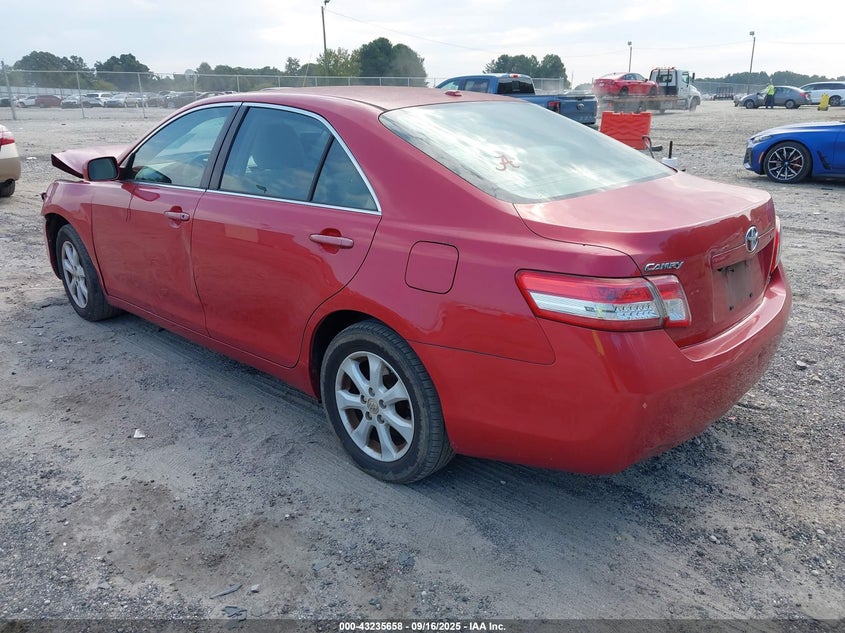 2011 Toyota Camry Le red sedan gasoline 4T4BF3EKXBR208662 photo #4
