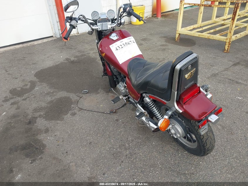 JH2PC0800GM307446 1986 HONDA VT photo no. 3